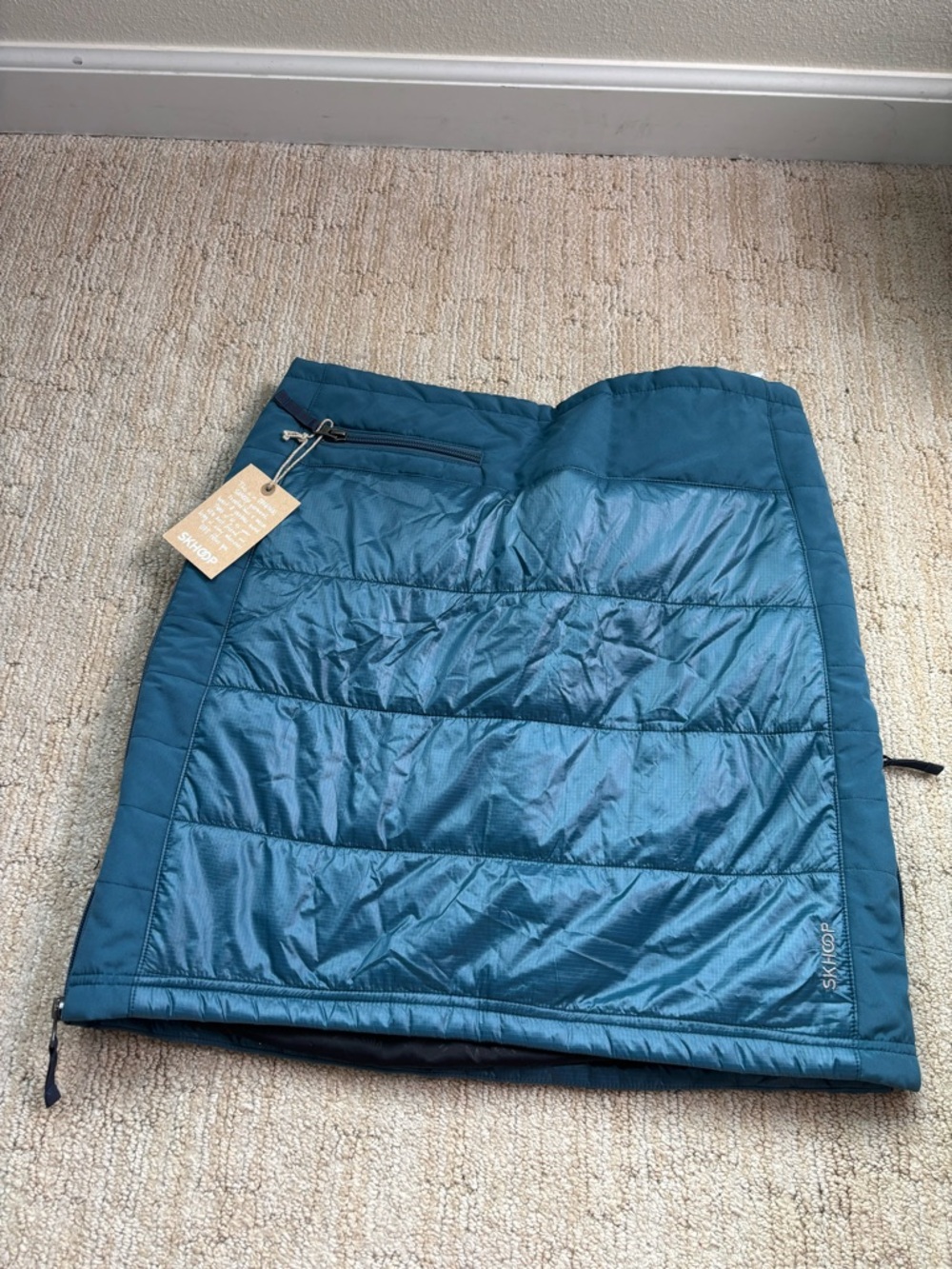 Skhoop NWT Insulated Teal Quilted Women's Skirt